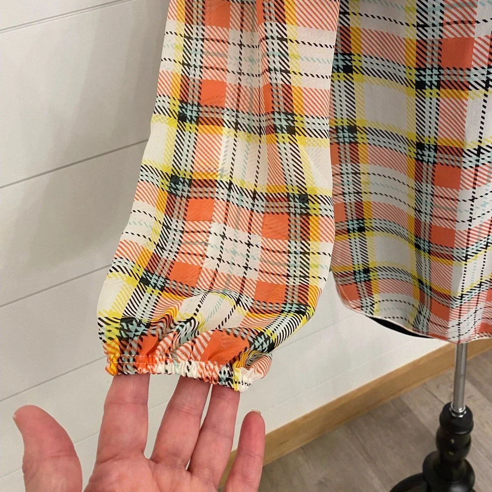 Plaid Ruffle Top - Picture 5 of 7